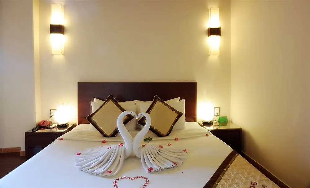 Vinh Hung Riverside Resort & Spa Хойан